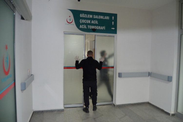 TIR ş&ouml;for&uuml; salgın ş&uuml;phesiyle karantinaya alındı