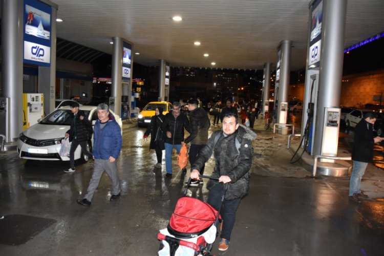 200 g&ouml;&ccedil;men, Yunanistan'a gitmek i&ccedil;in yola &ccedil;ıktı