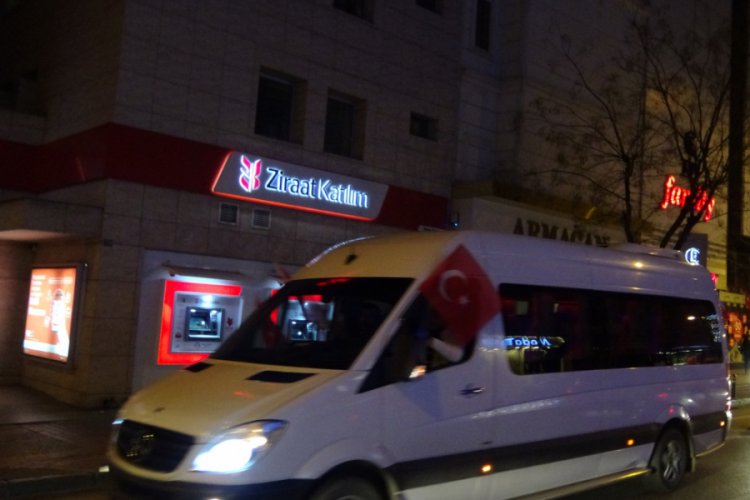 Bursa'da İdlib şehitleri için birlik ve beraberlik konvoyu düzenlendi