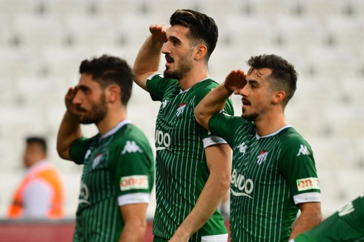 Bursaspor, zirve y&uuml;r&uuml;y&uuml;ş&uuml;n&uuml; s&uuml;rd&uuml;rme peşinde!