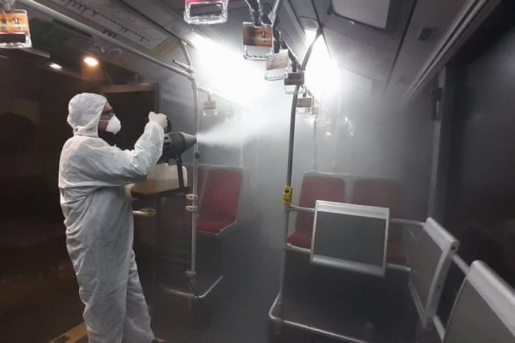 İstanbul'da metrobüs ve duraklarda koronavirüs önlemi