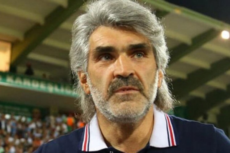 Adana Demirspor Teknik Direkt&ouml;r&uuml; T&uuml;t&uuml;neker: "Bir puan iyidir"