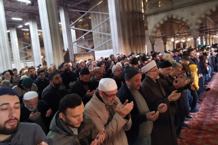 'İblib şehitleri' i&ccedil;in gıyabi cenaze namazı kılındı