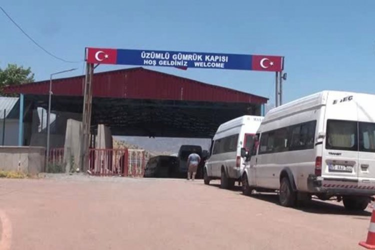 &Uuml;z&uuml;ml&uuml; G&uuml;mr&uuml;k Kapısı giriş- &ccedil;ıkışlara kapatıldı