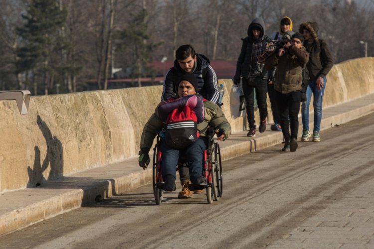 Engelli Haydar, Avrupa hayali ile sınıra tekerlekli sandalyeyle geldi