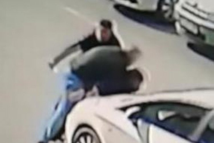 Bursa'da gasbettikleri kişiyi bı&ccedil;akladılar, Kocaeli'de yakalandılar