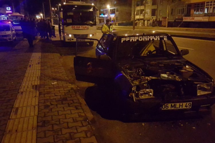 Kaza yaptı, g&ouml;zyaşlarını tutamadı