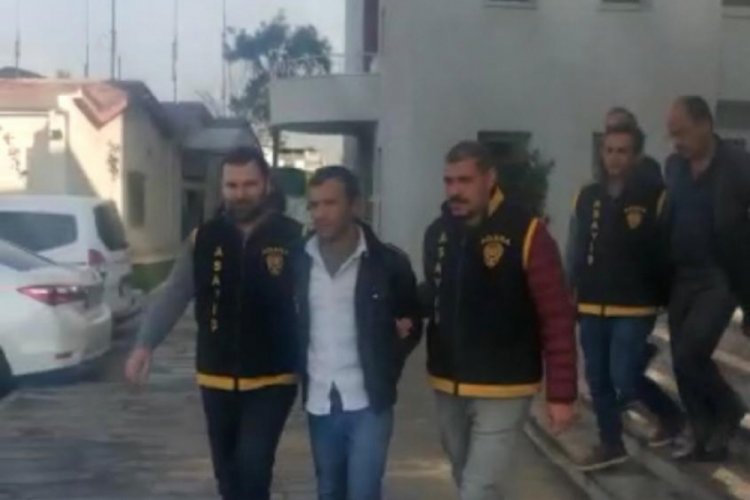 Sarılma bahanesiyle hasta kadını soydular