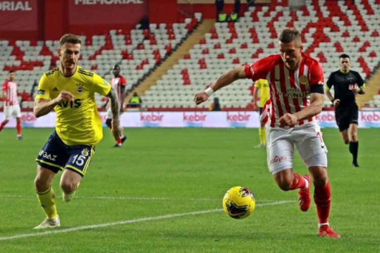 Antalyaspor'da Podolski r&uuml;zgarı!