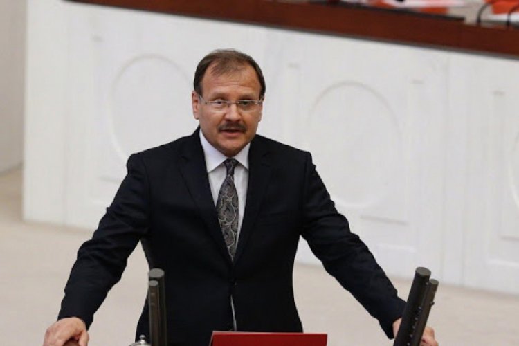 Hakan &Ccedil;avuşoğlu'ndan AB'ye &ccedil;ağrı: G&ouml;&ccedil;menlere koruma sağlayın