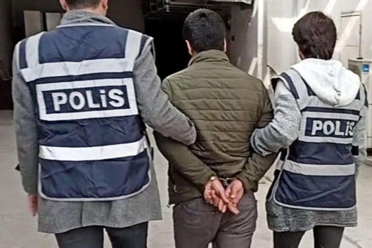 Silahlı gasp ş&uuml;phelisi kameradan belirlenip yakalandı