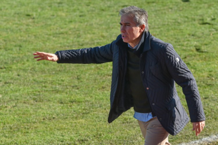 İneg&ouml;lspor'un Play-Off hedefi s&uuml;r&uuml;yor