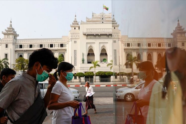 Myanmar'da yolcu gemisinin &uuml;lkeye girişi koronavir&uuml;s nedeniyle engellendi