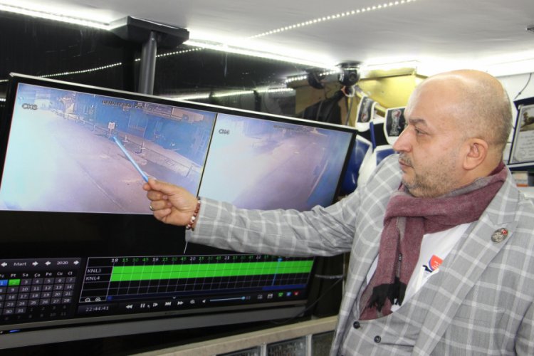 Sokaktaki 5 bankı &ccedil;alıp, kayıplara karıştılar