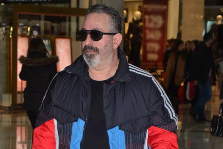 Cem Yılmaz spor kıyafetiyle dikkat &ccedil;ekti