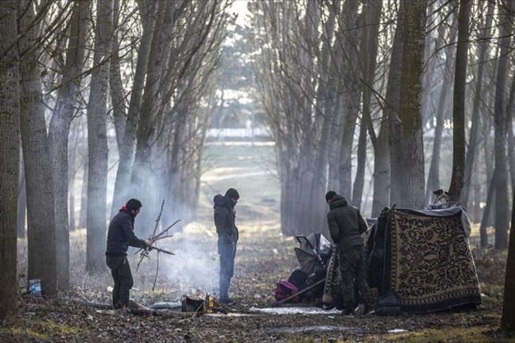Yunanistan sınırındaki g&ouml;&ccedil;menler i&ccedil;in yardım kampanyası başlatıldı