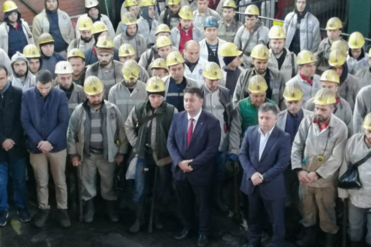 Madenciler, şehitler i&ccedil;in Kur'an-ı Kerim okuttu