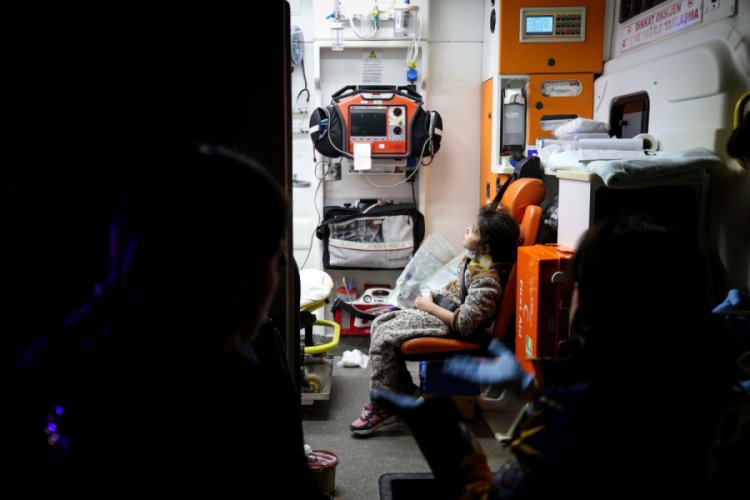 Bursa'da m&uuml;ltecileri taşıyan minib&uuml;s kaza yaptı!