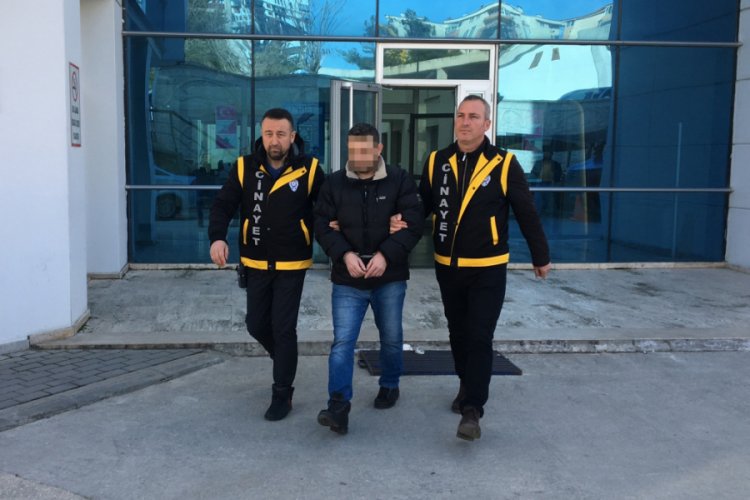 Bursa'da karısını &ouml;ld&uuml;ren cani adliyeye sevk edildi
