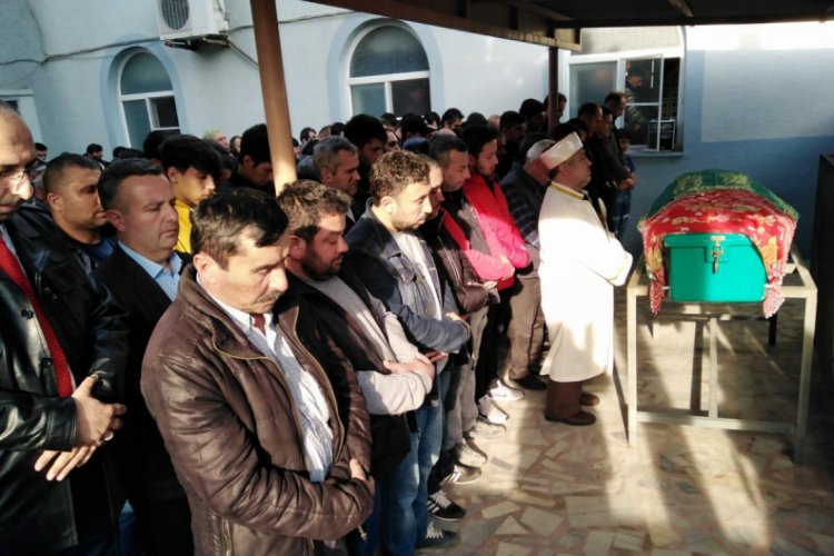 Melisa, g&ouml;zyaşları arasında son yolculuğuna uğurlandı