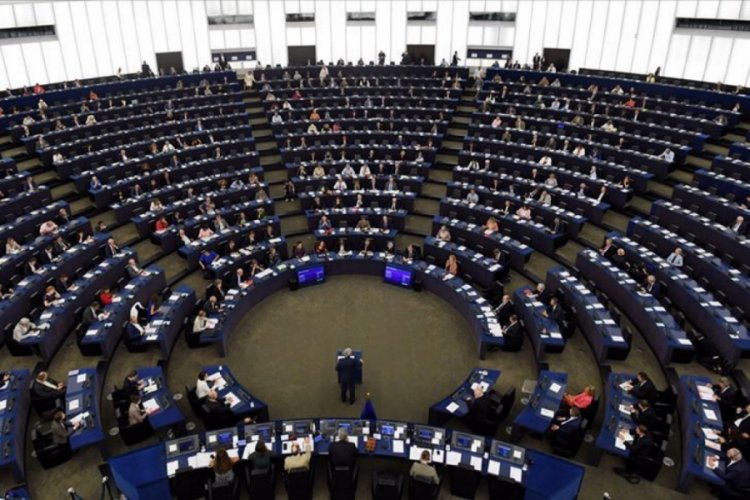 Avrupa Parlamentosunda 100'den fazla etkinlik Kovid-19 nedeniyle iptal edildi