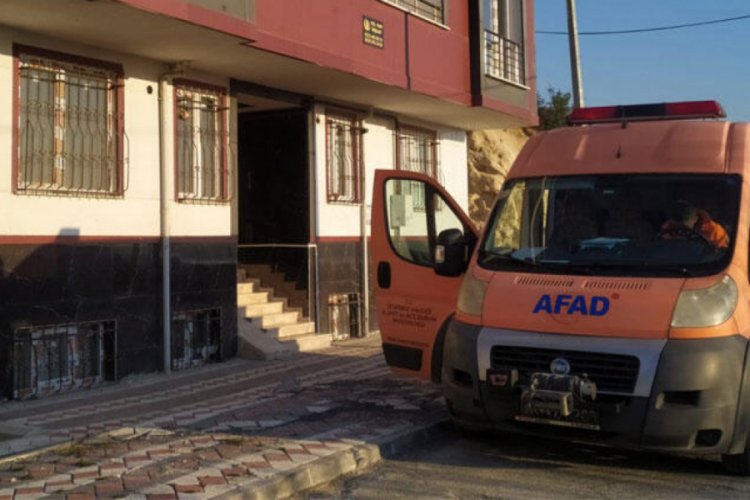 Van'a g&ouml;nderilen yardım &ouml;deneği 3 milyon liraya ulaştı