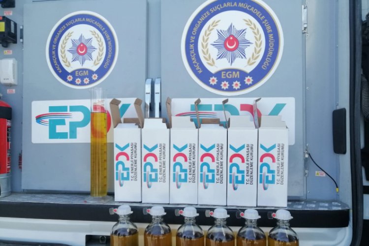 28 bin 300 litre ka&ccedil;ak akaryakıt ele ge&ccedil;irildi