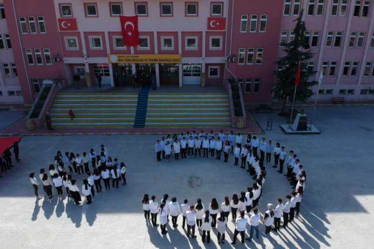 &Ouml;ğrencilerden Bahar Kalkanı Harekatı'na destek