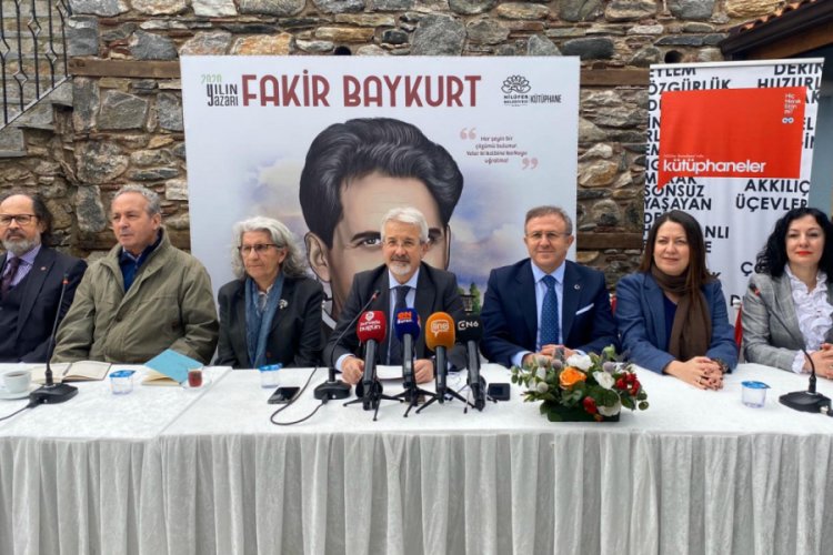 Bursa'da yılın yazarı Fakir Baykurt oldu!