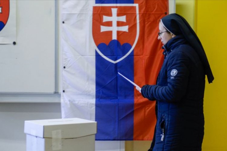 Slovakya'da se&ccedil;im sonu&ccedil;larını gazeteci cinayeti belirledi