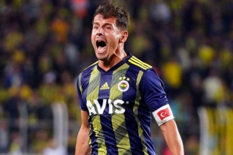 Futbol sahalarının eskitemediği isimler