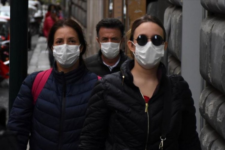 Roma B&uuml;y&uuml;kel&ccedil;isi Esenli'den İtalya'daki vatandaşlara 'paniğe kapılmayın' &ccedil;ağrısı