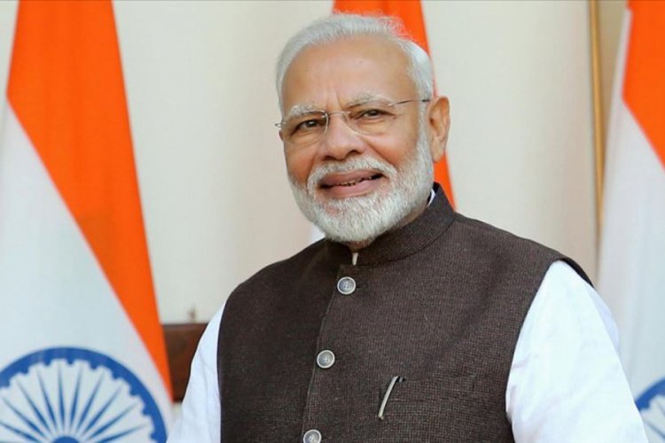 Hindistan'da Başbakan Modi'nin vatandaşlık belgesinin olmaması tartışmaya yol a&ccedil;tı
