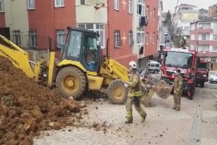 1 iş&ccedil;i g&ouml;&ccedil;&uuml;k altında kaldı