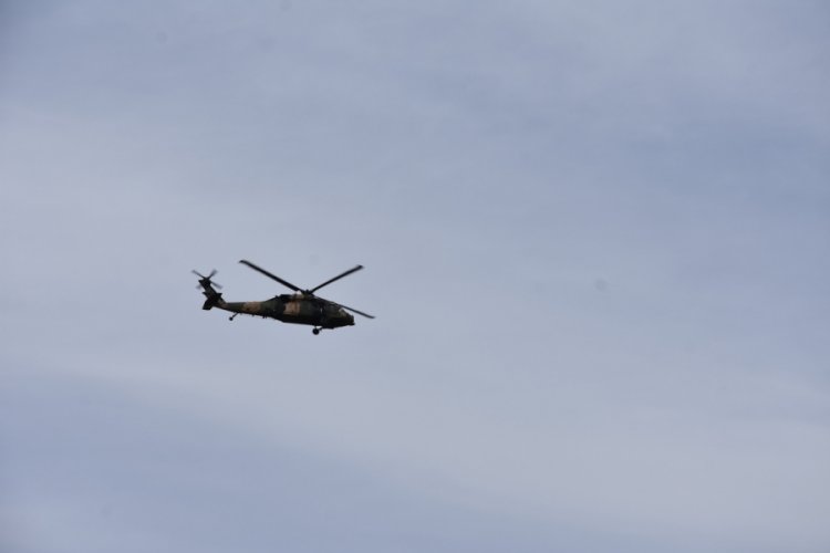 Sınırın sıfır noktasında helikopter hareketliliği