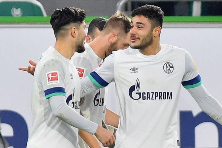 Ozan Kabak 3 ay sahalardan uzak kalacak