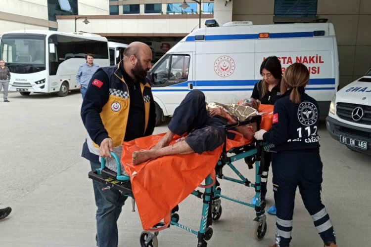 Fındık bah&ccedil;esini temizlemek i&ccedil;in yaktığı ateşte yanarak hastanelik oldu
