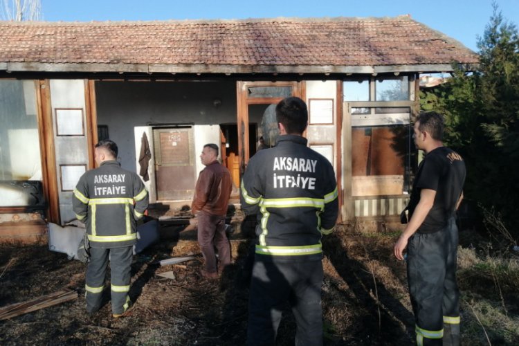 Bağ evindeki yangına vatandaşlar koştu