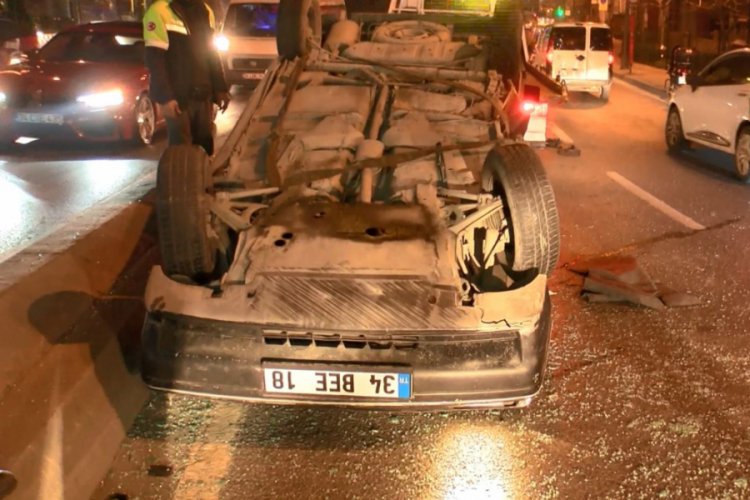 Takla atan otomobil karşı şeride ge&ccedil;ti