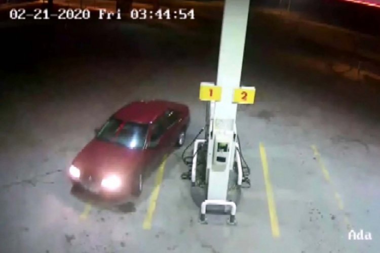 &Ccedil;aldıkları otomobille yakıt alan hırsızlar yakayı ele verdi