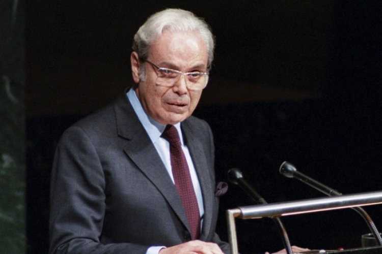 Javier Perez de Cuellar hayatını kaybetti