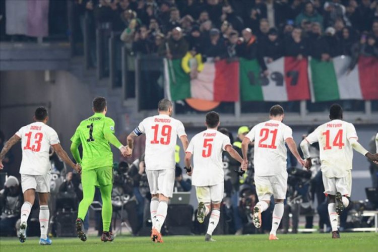 Serie A'da karşılaşmalar koronavir&uuml;s nedeniyle seyircisiz oynanacak