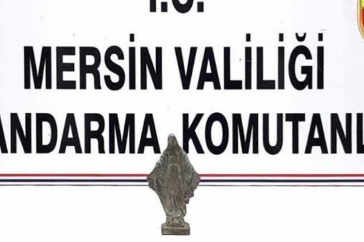 Meryem Ana heykelini satmaya &ccedil;alışırken yakaldı
