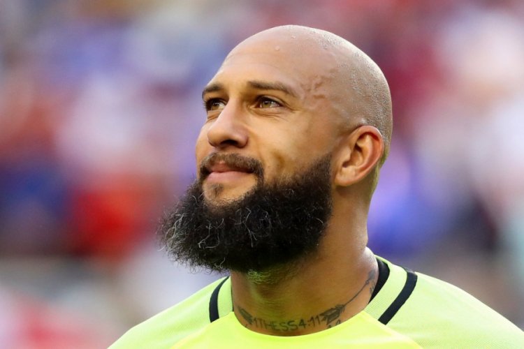Emekli olan Tim Howard, futbola d&ouml;nd&uuml;