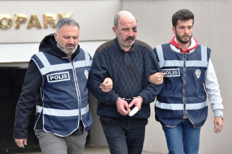Restoranda 'kadın m&uuml;şteriye baktın' kavgası: 1 &ouml;l&uuml;