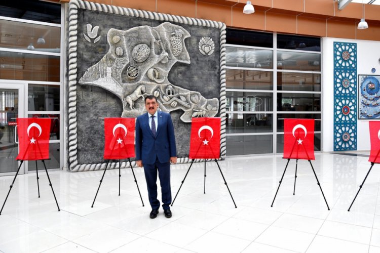 Malatya'da İdlib şehitleri anısı bayrak sergisi