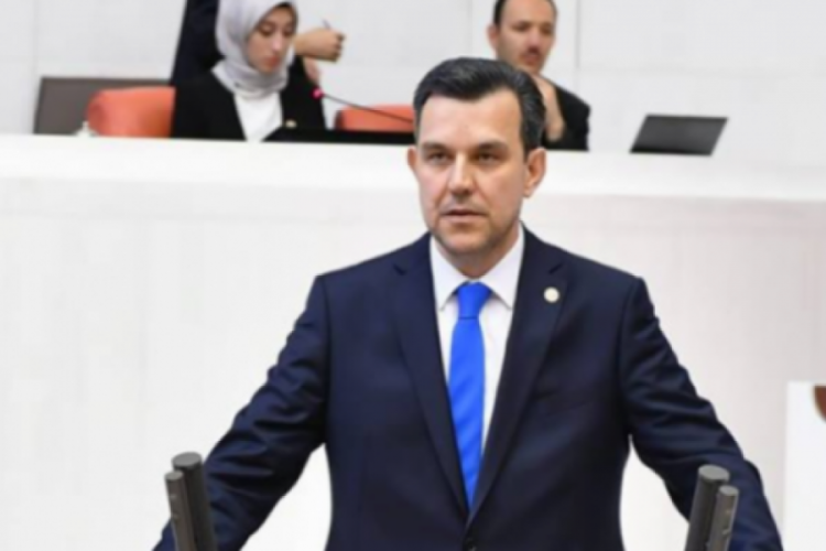 Bursa Milletvekili Esgin: "Koronavir&uuml;sten etkilenmemek i&ccedil;in yoğun &ccedil;aba harcıyoruz"