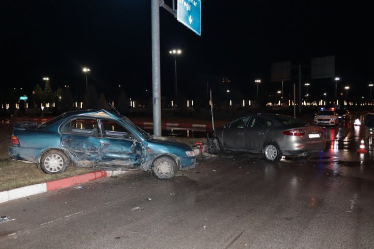 Karaman'da trafik kazasında 4 kişi yaralandı