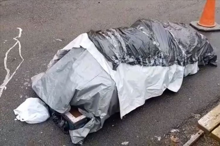 İsve&ccedil;'te sığınmacı evinden kovulan Filistinli a&ccedil;lık grevinde