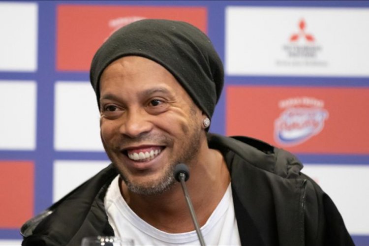 Paraguay'da g&ouml;zaltına alınan Ronaldinho tutuklanmayacak